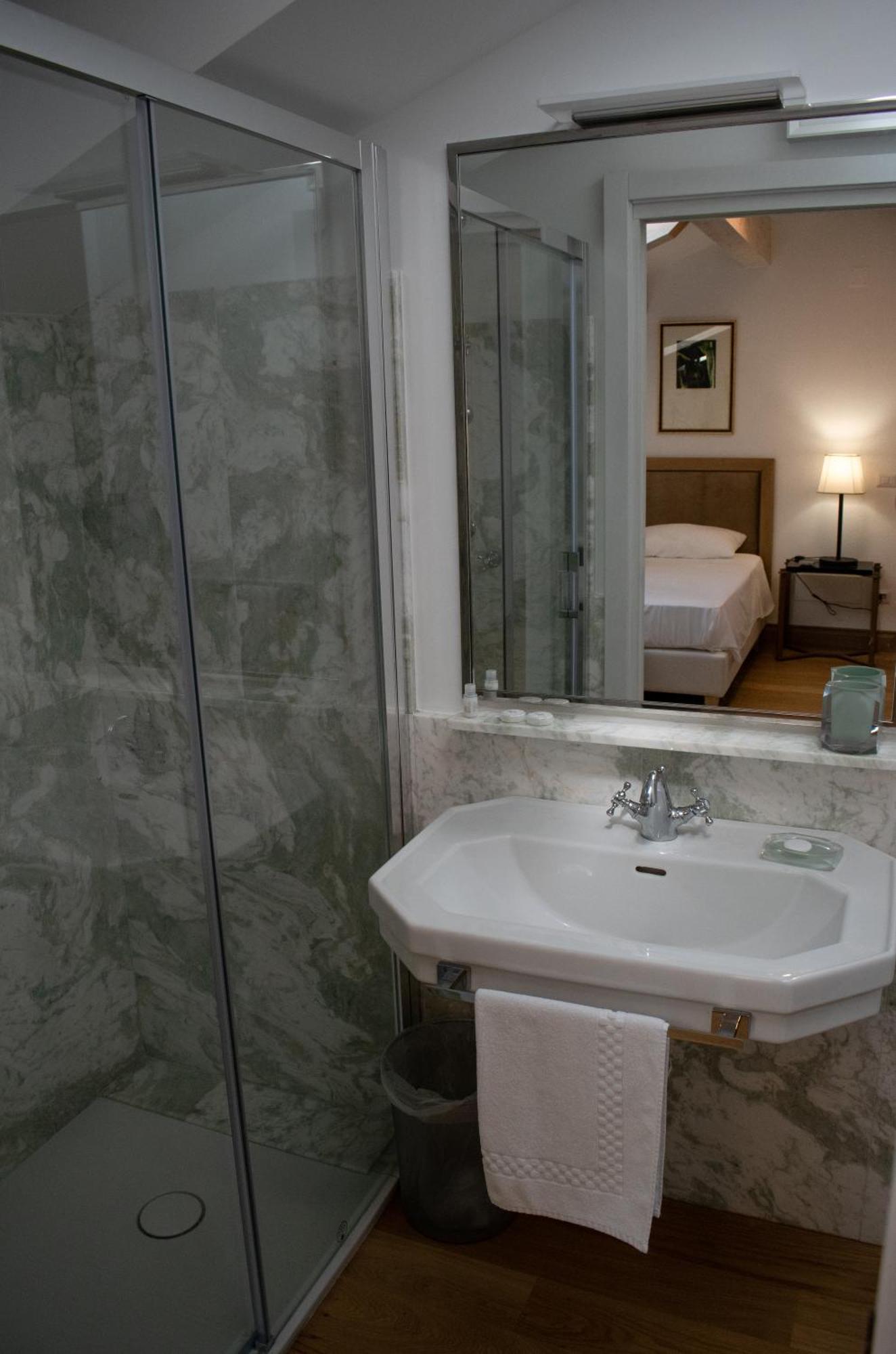 Residenza Balios Hotel Vaglio di Basilicata Luaran gambar